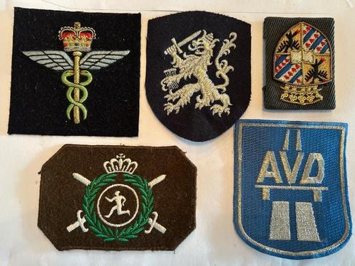 Diverse insignes, Verzamelen, Militaria | Algemeen, Landmacht, Embleem of Badge, Nederland, Verzenden