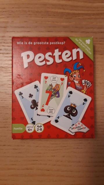 Kaartspelletje pesten, het spel is als nieuw beschikbaar voor biedingen