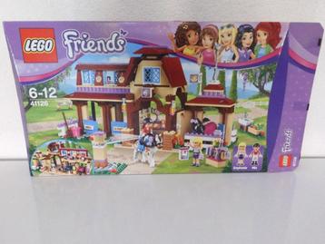 LEGO Friends Heartlake paardrijclub 41126 beschikbaar voor biedingen