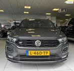 Volkswagen T-Roc 1.5 TSI Sport Business 3X R-Line/FULL OPTIO, 4 cilinders, 150 pk, SUV of Terreinwagen, Adaptive Cruise Control