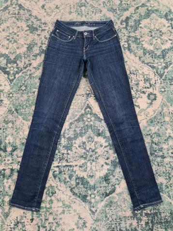 Levi’s bold curve skinny W27 L34 WMN Tulsi2734
 beschikbaar voor biedingen