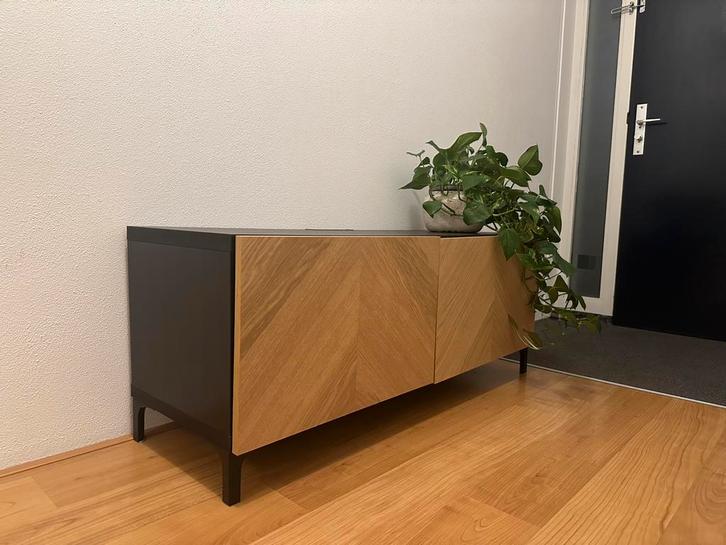 Tv meubel / dressoir, Huis en Inrichting, Kasten | Dressoirs, Zo goed als nieuw, 100 tot 150 cm, 25 tot 50 cm, Ophalen of Verzenden