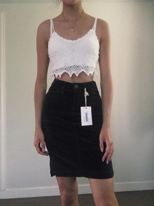 NIEUW bruine suede velvet velour rok maat S / 36, Kleding | Dames, Rokken, Zo goed als nieuw, Maat 36 (S), Bruin, Boven de knie