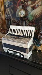 Mooie Accordeon Royal Standard Nordland 80Bass goede conditi, Muziek en Instrumenten, Accordeons, Ophalen of Verzenden, Zo goed als nieuw