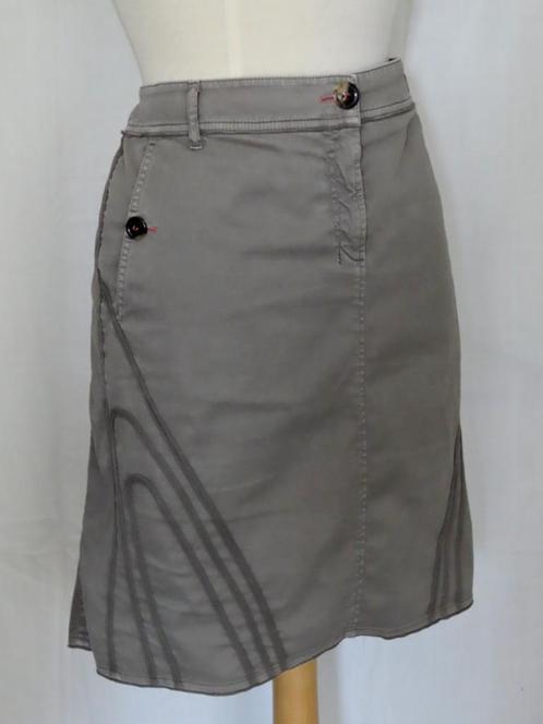 MARCCAIN, rokje in actuele kaki groen tint mt 44, Kleding | Dames, Rokken, Zo goed als nieuw, Maat 42/44 (L), Groen, Boven de knie