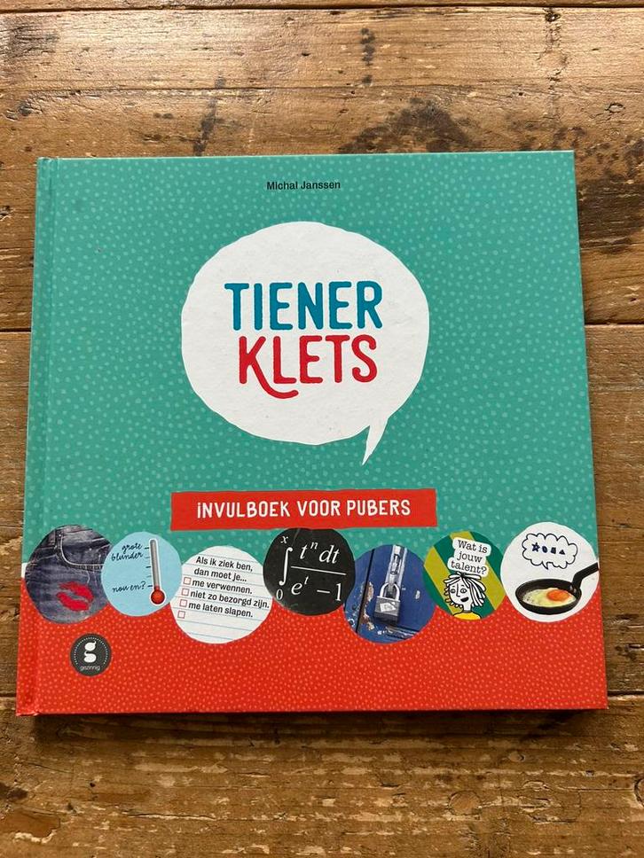 Michal Janssen - Tienerklets! ( nieuw ), Boeken, Kinderboeken | Jeugd | 13 jaar en ouder, Nieuw, Ophalen of Verzenden