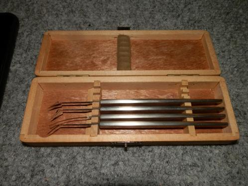 Grieshaber Inoxydable chirugisch instrument vier stuk case, Antiek en Kunst, Antiek | Gereedschap en Instrumenten, Ophalen of Verzenden