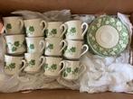 Vintage Churchill klimop servies 12 kop en schotels, Antiek en Kunst, Antiek | Servies compleet, Ophalen of Verzenden