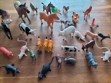 Speelgoeddieren beschikbaar voor biedingen