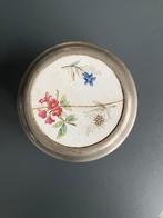 Porseleinen Doosje met Bloemen Decor, Antiek en Kunst, Ophalen of Verzenden