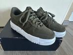Nike Air Force 1 suède khaki groen, Kleding | Dames, Schoenen, Ophalen, Nike, Nieuw, Sneakers of Gympen