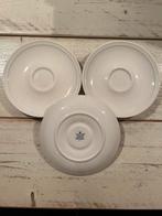 3 creme witte schoteltjes WEDGWOOD WINDSOR, Gebruikt, Ophalen of Verzenden, Wedgwood, Kop(pen) en/of Schotel(s)