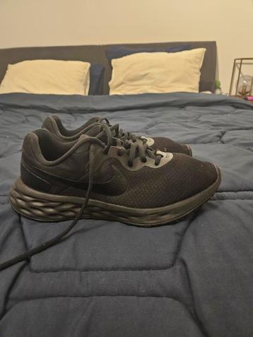 Zwarte Nike Revolution 6 Sneakers - Maat 42 beschikbaar voor biedingen