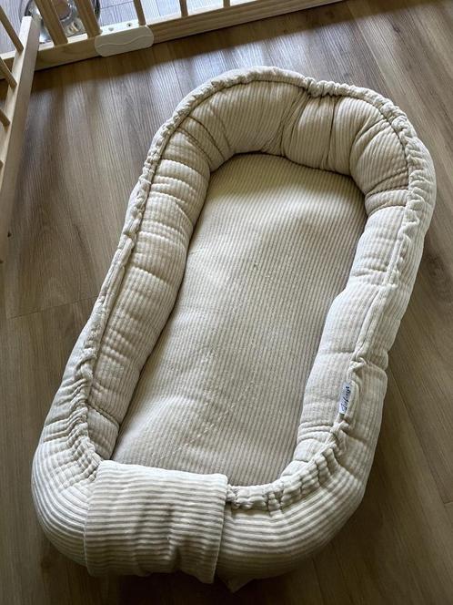 Babynestje LICHTBEIGE RIBSTOF | Liefiess, Kinderen en Baby's, Babywiegjes en Ledikanten, Zo goed als nieuw, Overige typen, Ophalen of Verzenden
