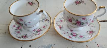 Engels bloemenservies 2x Elizabethan Staffordshire beschikbaar voor biedingen