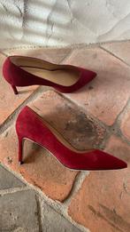 Stuart Weitzman pumps 39 rood cerise, Kleding | Dames, Schoenen, Pumps, Verzenden, Nieuw, Rood