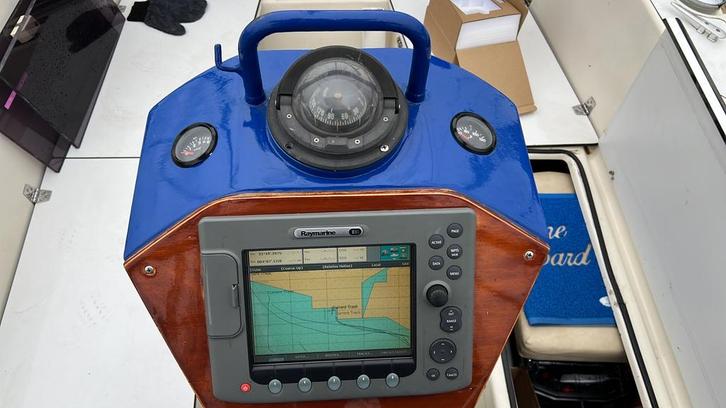 2x Raymarine E80 plotter met radar scanner, Watersport en Boten, Navigatiemiddelen en Scheepselektronica, Gebruikt, Radar, Ophalen