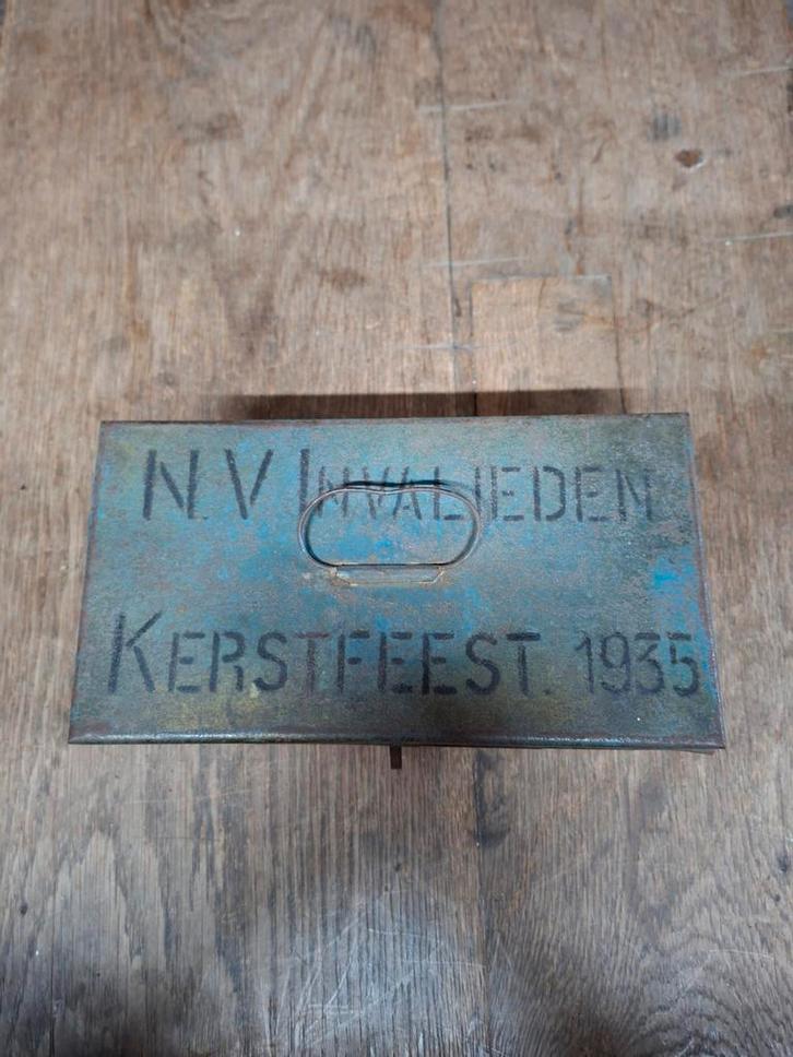 Kerstblik Invalieden Kerstfeest 1935, Verzamelen, Blikken, Ophalen of Verzenden