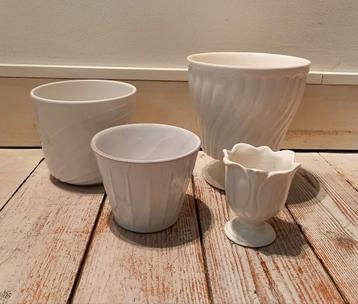 Bloempotten wit Vintage Retro beschikbaar voor biedingen