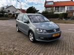 VW Sharan Highline 2.0TSI DSG nieuwe motor bij 174000km, Auto's, Volkswagen, Zwart, 4 cilinders, Stationwagon, Particulier