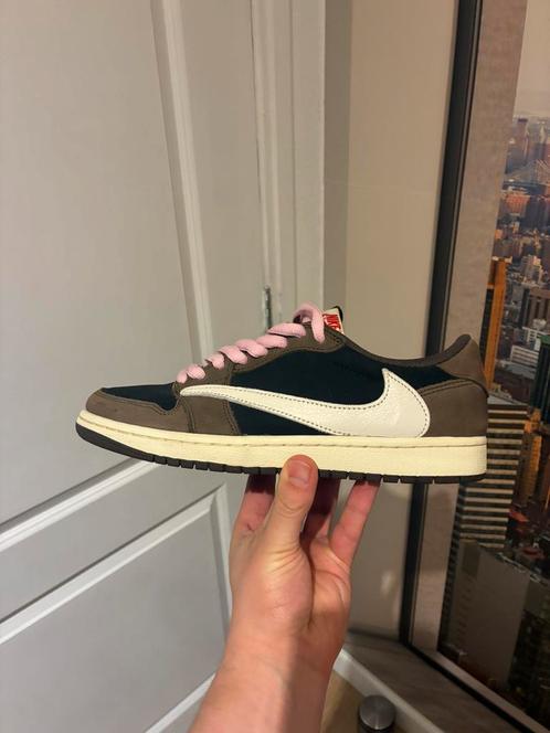 Jordan 1 mocha low travis scott, Kleding | Heren, Schoenen, Zo goed als nieuw, Sneakers of Gympen, Bruin, Ophalen of Verzenden