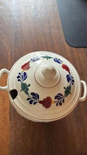 Boerenbont servies beschikbaar voor biedingen