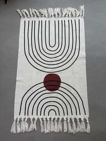 Beige/Zwart Kleed met Detail beschikbaar voor biedingen