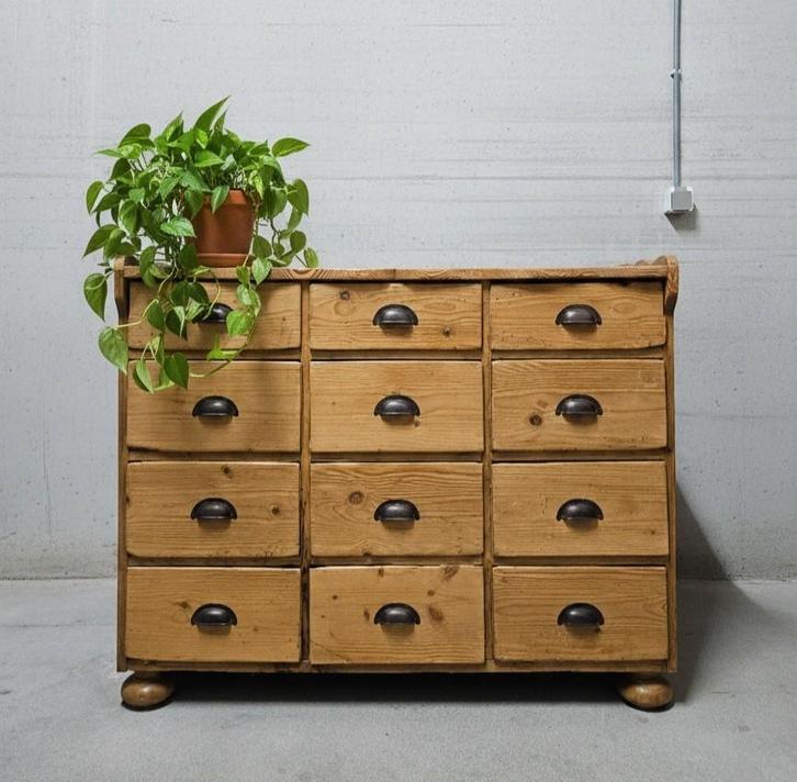 Antieke grenen ladekast vintage apothekerkast dressoir kast, Antiek en Kunst, Curiosa en Brocante, Ophalen of Verzenden