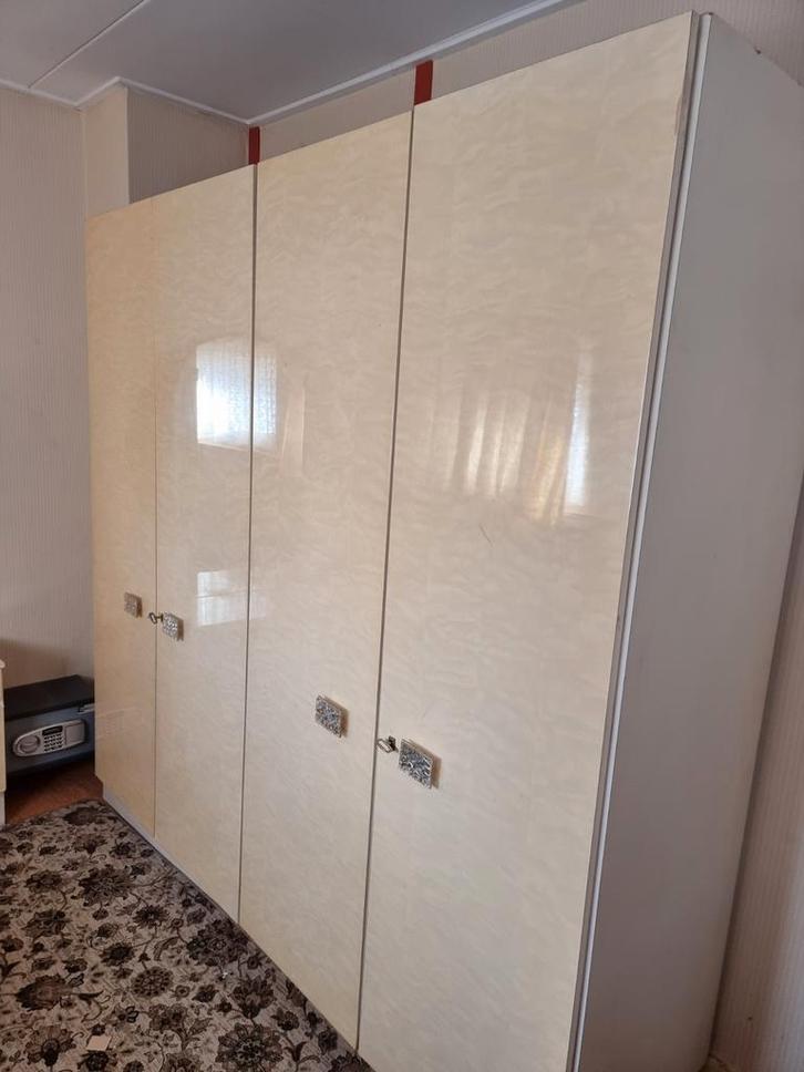 Vinted Kledingkast met Kaptafel & Nachtkastjes, Huis en Inrichting, Kasten | Kledingkasten, Gebruikt, 200 cm of meer, 150 tot 200 cm