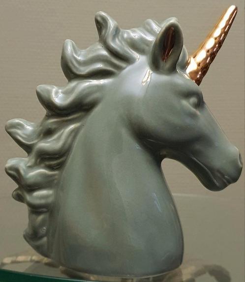 Beeldje unicorn eenhoorn paard porselein, Verzamelen, Beelden en Beeldjes, Zo goed als nieuw, Dier, Ophalen of Verzenden