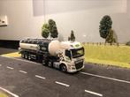 Daf CF met tankoplegger van Adblue4you, Hobby en Vrije tijd, Modelauto's | 1:50, Ophalen of Verzenden, Zo goed als nieuw, Bus of Vrachtwagen