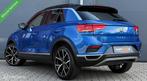 Volkswagen T-Roc 1.5 TSI R-line optiek/Pano.dak/LED/Clima/19, Voorwielaandrijving, Adaptive Cruise Control, 4 cilinders, Blauw
