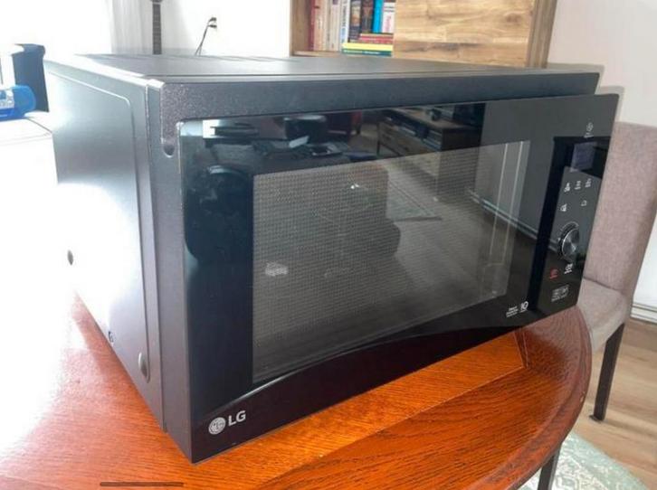 LG Combi Oven / Magnetron, Witgoed en Apparatuur, Ovens, Zo goed als nieuw, Oven met grill, 45 tot 60 cm, Draaiplateau, Ophalen