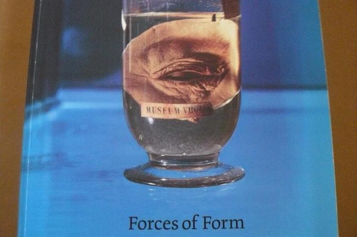 VROLIK MUSEUM / AMC Amsterdam / Forces of Form / L. de Rooy, Boeken, Wetenschap, Gelezen, Natuurwetenschap, Verzenden