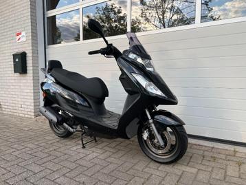ZGAN.: Kymco New DInk 50 bromscooter 45km. 4 takt. 13900 KM! beschikbaar voor biedingen
