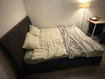 Tweepersoons bedframe - donkergrijs stof - Helmond beschikbaar voor biedingen