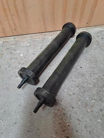 2x epdm beluchting cilinders vijver. Zo goed als nieuw beschikbaar voor biedingen