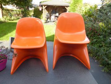 retro kinderstoeltjes  beschikbaar voor biedingen