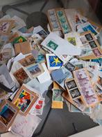 Postzegels 1,8 kilo, Postzegels en Munten, Postzegels | Volle albums en Verzamelingen, Ophalen of Verzenden, Nederland en Buitenland