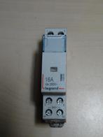 Legrand contactor / relais / relay 16A – 412503, Hobby en Vrije tijd, Ophalen of Verzenden, Zo goed als nieuw
