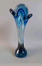 Mooie blauwe murano vaas uit de jaren 50
25 x 10 x 11 cm, Ophalen of Verzenden