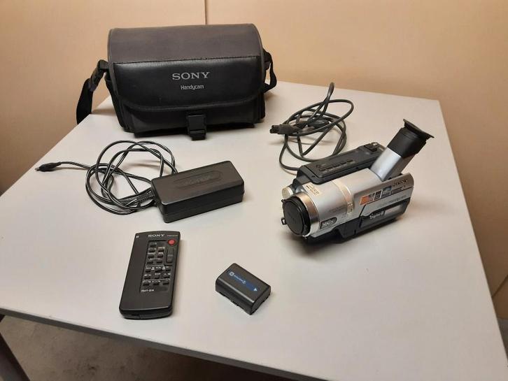 SONY DCR-TRV140E DIGITAL 8 HANDYCAM met toebehoren, Audio, Tv en Foto, Videocamera's Digitaal, Gebruikt, Camera, Overige soorten