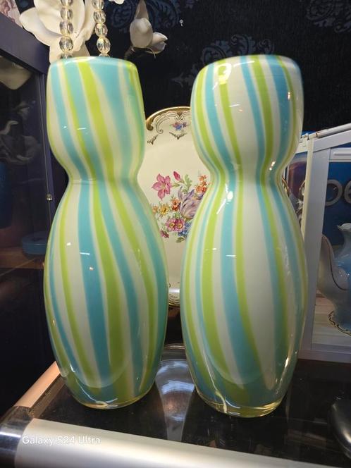 Vazen 2 stuks 34cm hoog, Huis en Inrichting, Woonaccessoires | Vazen, Ophalen