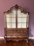 18e Notenhout Hollandse porseleinkast / antieke vitrinekast, Ophalen of Verzenden
