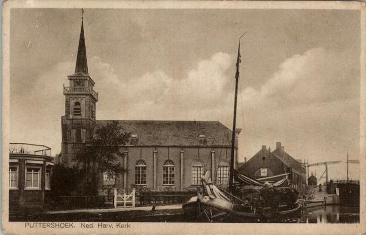 Puttershoek Ned Herv Kerk  + schip uitg A. Verzijl, Verzamelen, Ansichtkaarten | Nederland, Ongelopen, Zuid-Holland, 1920 tot 1940