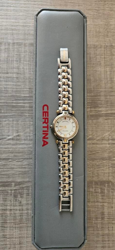 Dames horloge van het merk certina, Ophalen