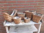 Weinig gebruikte bloempotten van  natuurlijk materiaal, Tuin en Terras, Overige materialen, Ophalen of Verzenden, Zo goed als nieuw