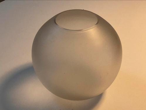 A.D.Copier: gesatineerd bolvaasje 13,5 cm Leerdam ca. 1931, Antiek en Kunst, Antiek | Glas en Kristal, Ophalen of Verzenden