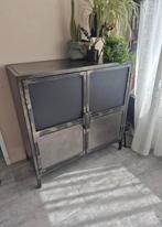Mooie stalen kast!, Ophalen, Gebruikt