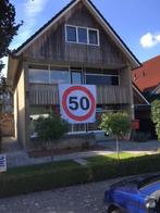 te huur spandoek 2 m X 2 m met 50 voor 5 euro 3 dagen enz, Ophalen, Zo goed als nieuw, Verjaardag